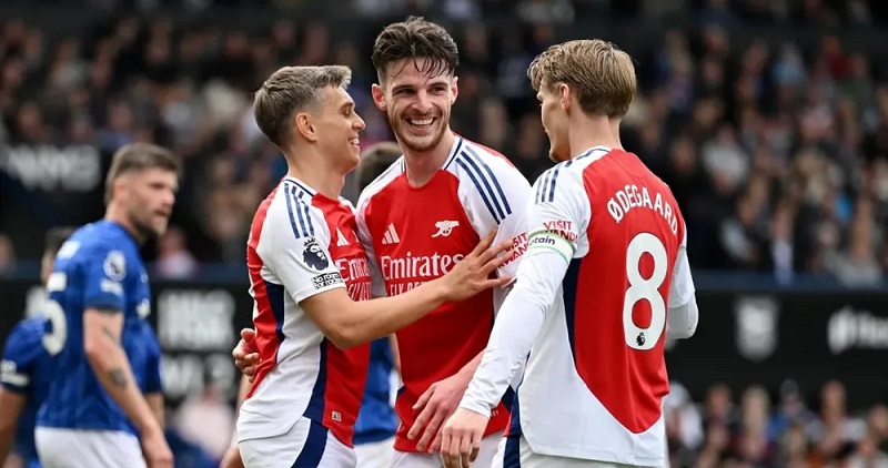 Arsenal vs crystal palace phong do