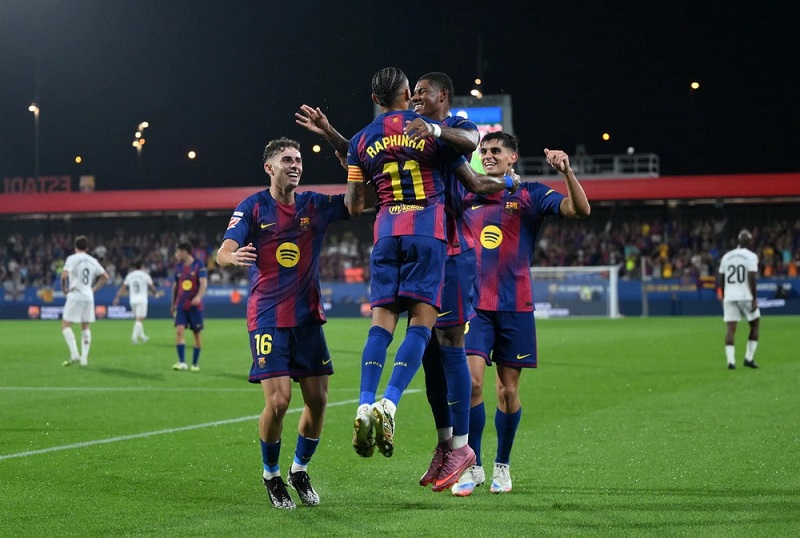 Barca vs olypiasos phong do