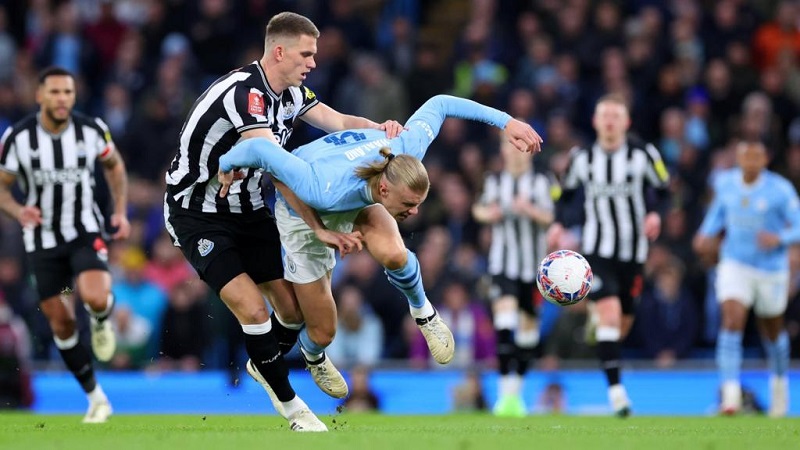 Newcastle vs man city vt doi dau